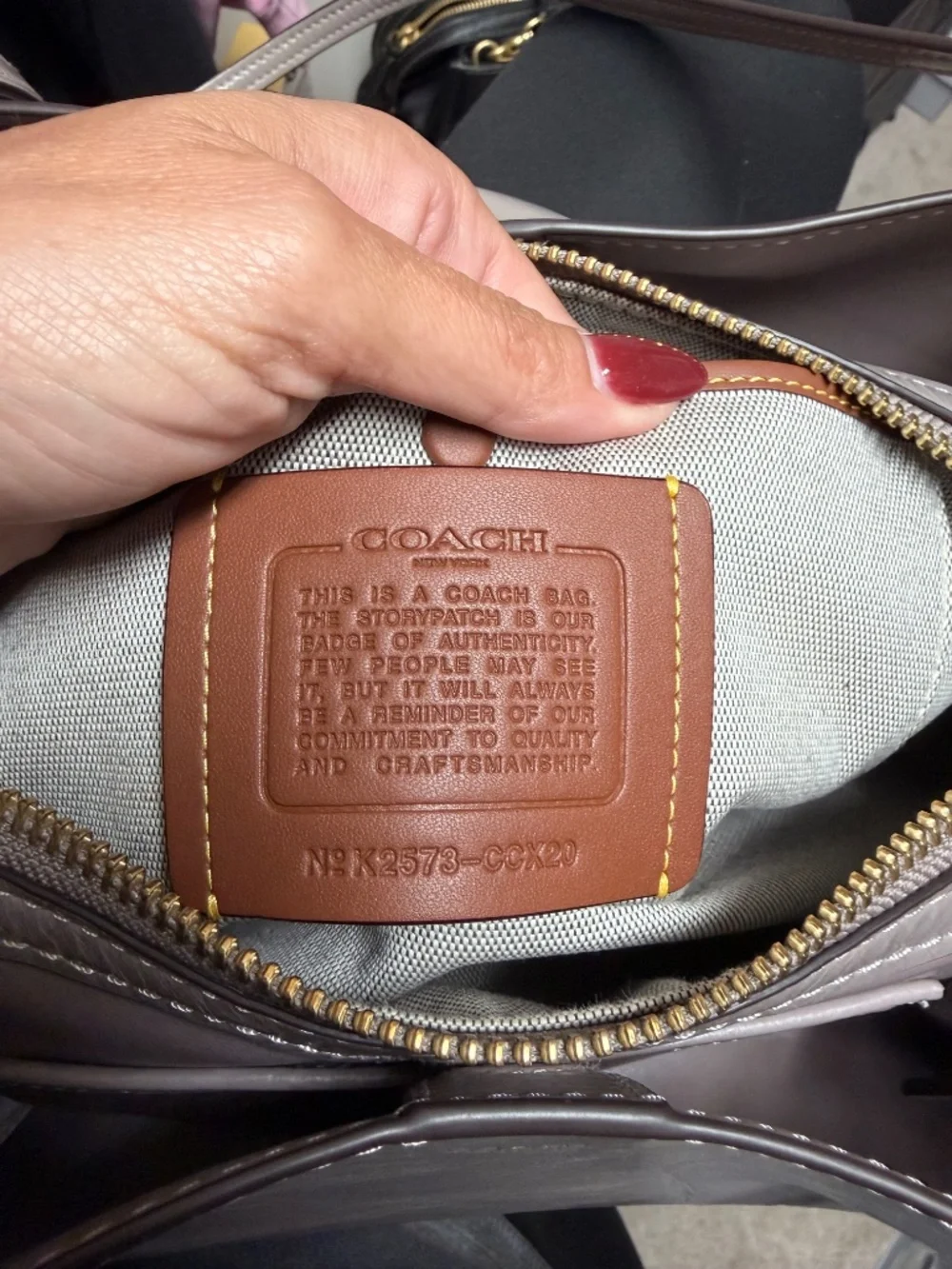 Coach Rouge 34